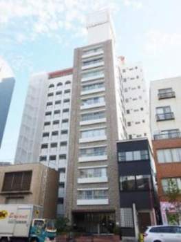 四谷コーエイマンション外観｜四谷コーエイマンションは昭和４７年築、１３階建てのマンションです。靖国通りに面した立地です。曙橋駅、四谷三丁目駅、新宿御苑前駅などが利用可です。